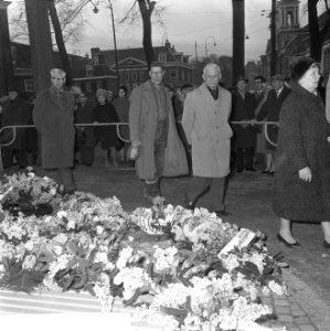 Herdenking februaristaking 1941 op Jonas Daniel Meijerplein, Bestanddeelnr 916-0916