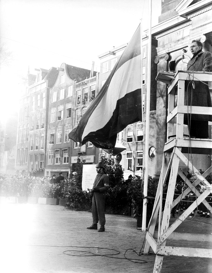 Herdenking Waterlooplein. Rede -J. G. Suurhoff, Bestanddeelnr 902-6040