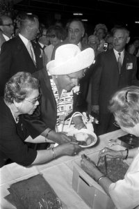 Herdenking t.g.v. beëindiging oorlog 25 jaar Z-O-Azie in Congresgebouw Den Haag,, Bestanddeelnr 923-7544