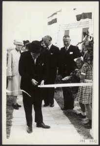 Herdenkingen, tentoonstellingen, openingen, commissarissen der koningin, burgeme, Bestanddeelnr 094-0442