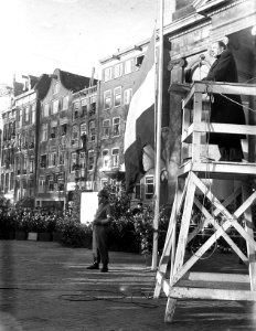 Herdenking Waterlooplein Rede J R Th Cavalier, Bestanddeelnr 902-6038