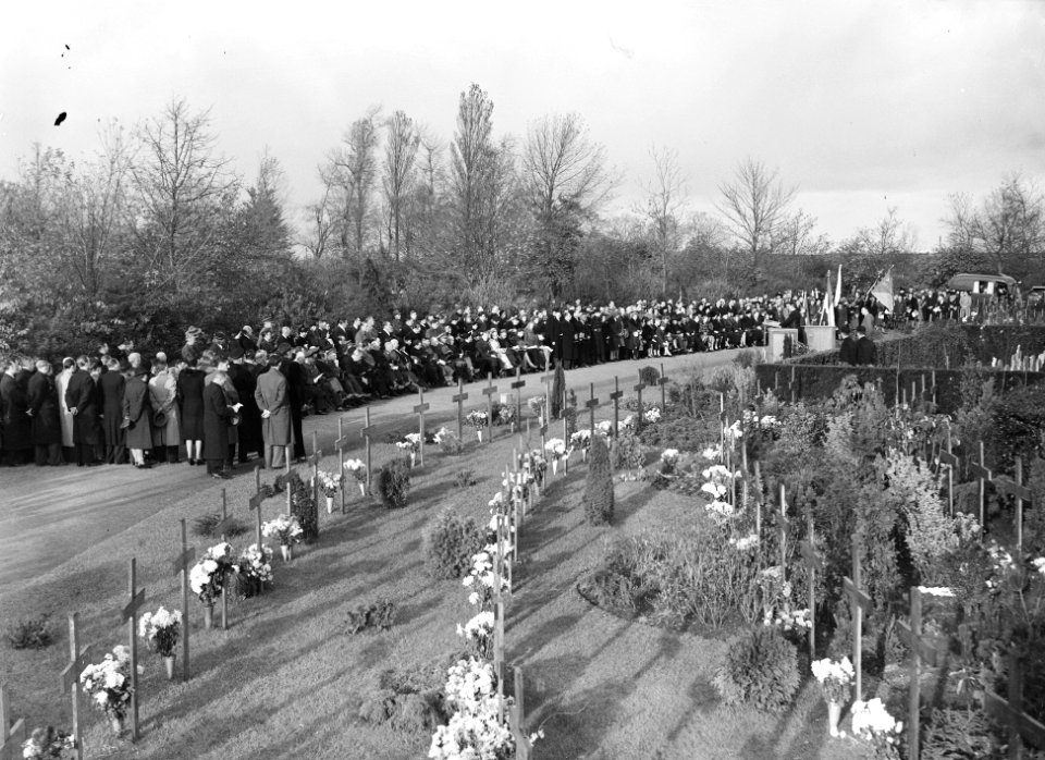 Herdenking gevallenen op de Oosterbegraafplaats, Bestanddeelnr 901-9525