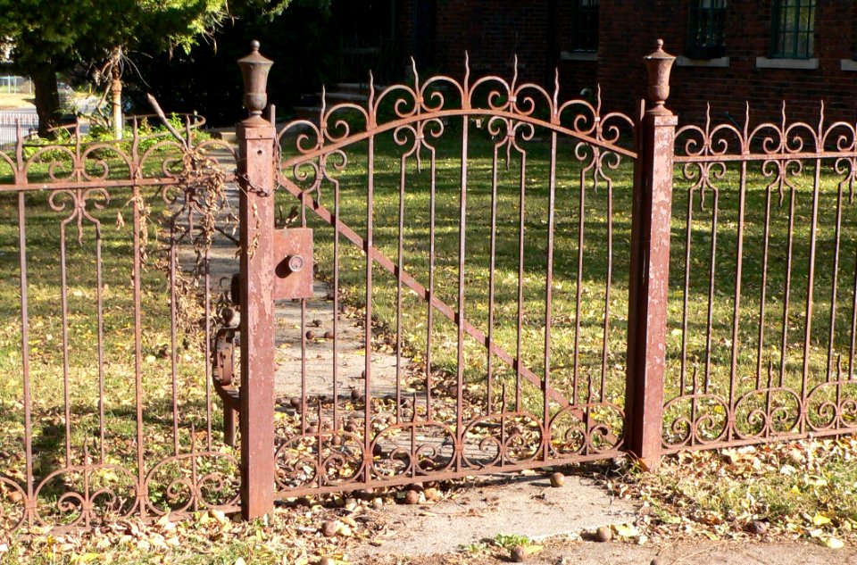 Henry B. Neef House S gate
