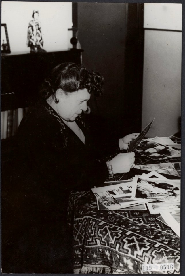 Henriette Davids (1888-1975) 50 jaar op het toneel, Bestanddeelnr 119-0516