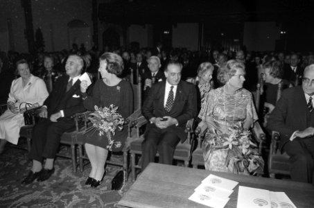 Herdenkingsbijeenkomst 2500 jaar Perzie in Ridderzaal, Den Haag, Bestanddeelnr 925-0494