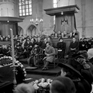 Herdenkingsbijeenkomst in de St. Bavokerk in Haarlem voor de 422 gefusilleerden , Bestanddeelnr 255-9101