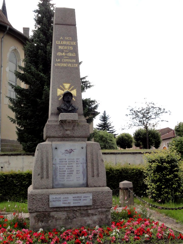 Herbéviller (M-et-M) monument aux morts