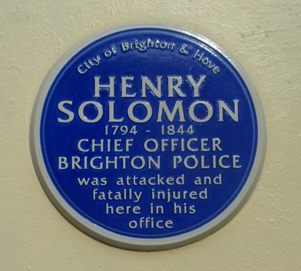 Henry Solomon Plaque at Brighton Town Hall (July 2014)