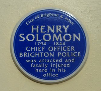Henry Solomon Plaque at Brighton Town Hall (July 2014)