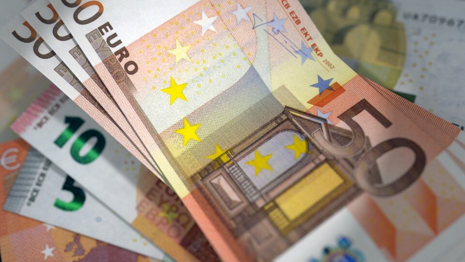 Bill cash assorted euro notes