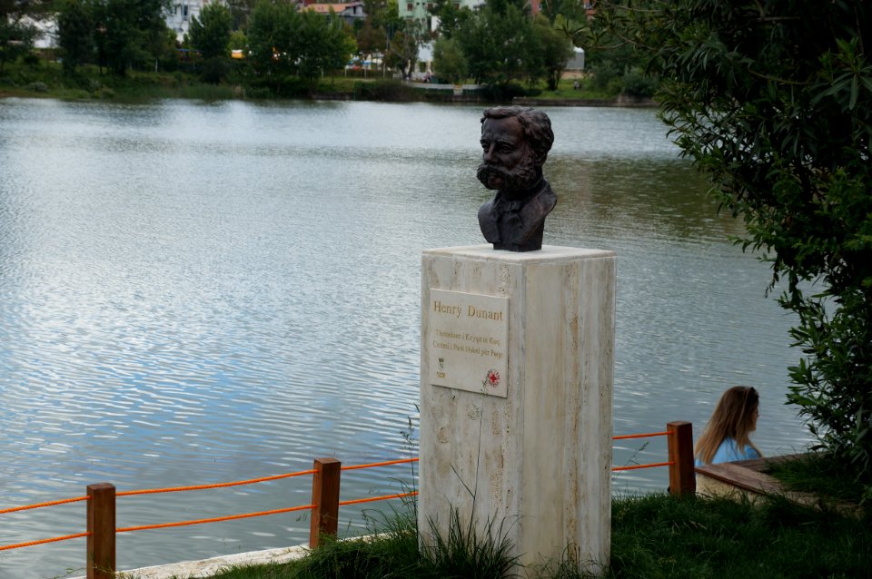 Henry Dunant bust in Tirana (OSCAL19 trip)