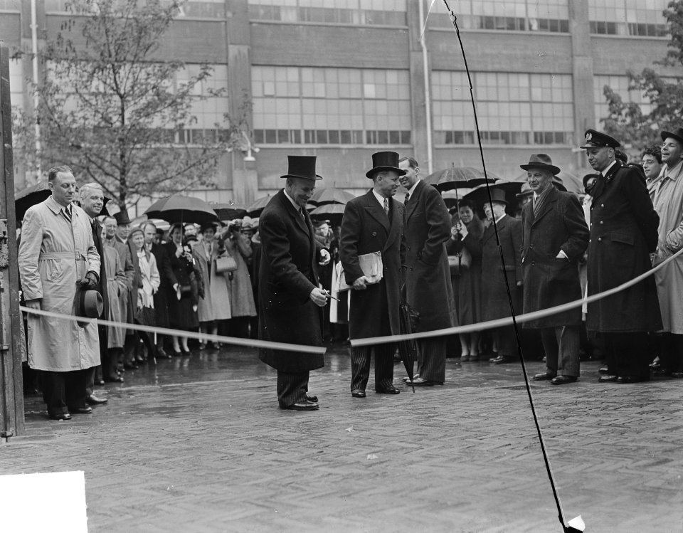 Herdenking Philips jubileum Eindhoven, Bestanddeelnr 904-5766
