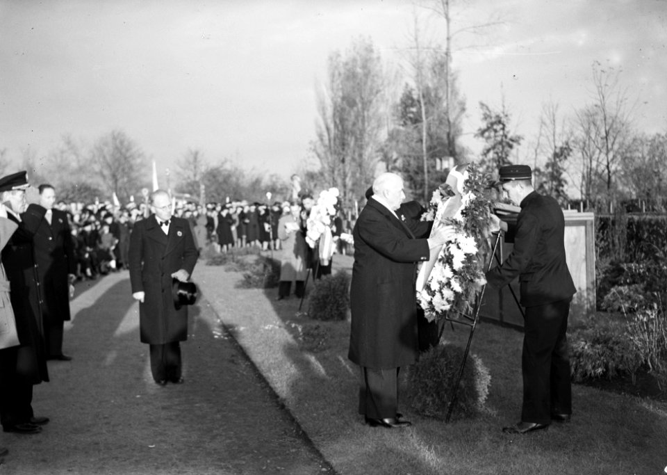 Herdenking gevallenen op de Oosterbegraafplaats, Bestanddeelnr 901-9528