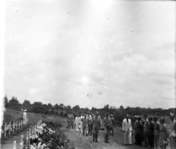 Herdenking op het Ereveld Tillemaplein te Semarang. Aankomst commandant kolonel , Bestanddeelnr 11167