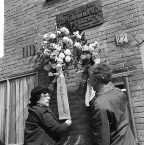 Herdenking Gerrit Jan van der Veen, mevrouw Louise van der Veen-van der Chijs en, Bestanddeelnr 917-8525
