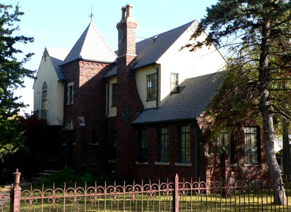 Henry B. Neef House from SW 2