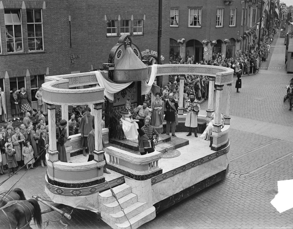 Herdenking Philips jubileum Eindhoven, Bestanddeelnr 904-5768