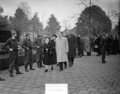 Herdenking op Apollolaan, Bestanddeelnr 904-8229