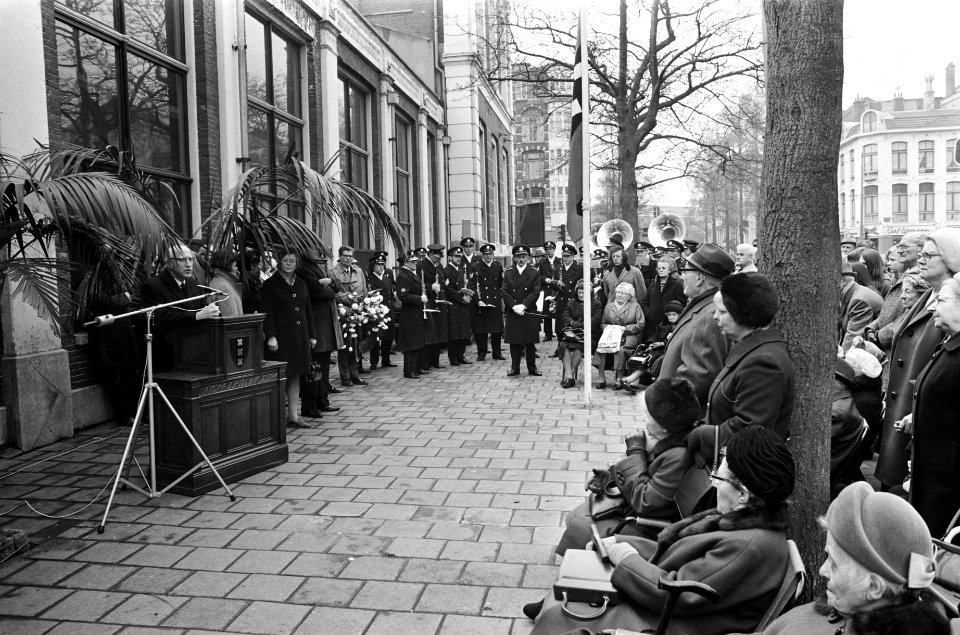 Herdenking overval op bevolkingsregister (dertig jaar geleden) in Amsterdam, blo, Bestanddeelnr 926-3029