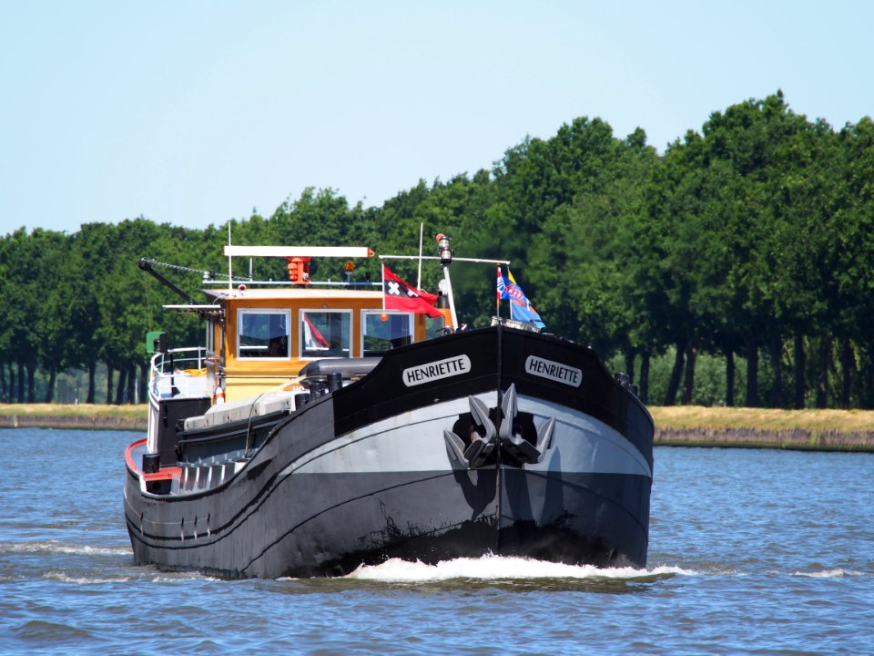 Henriette - ENI 03170016, Amsterdam-Rijn kanaal, pic1