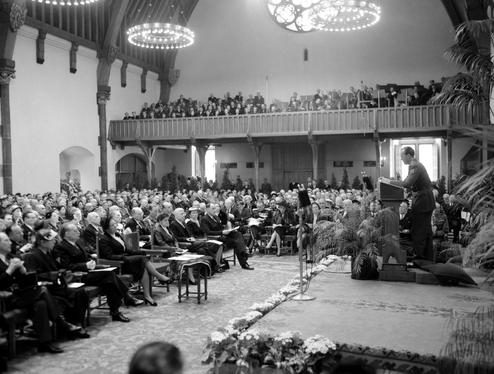 Herdenking Den Haag , de Prins spreekt in de Ridderzaal, Bestanddeelnr 907-1150