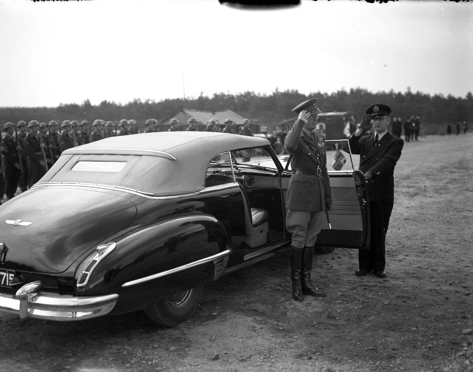 Herdenking Canadese kerkhof Holten, Bestanddeelnr 902-7341