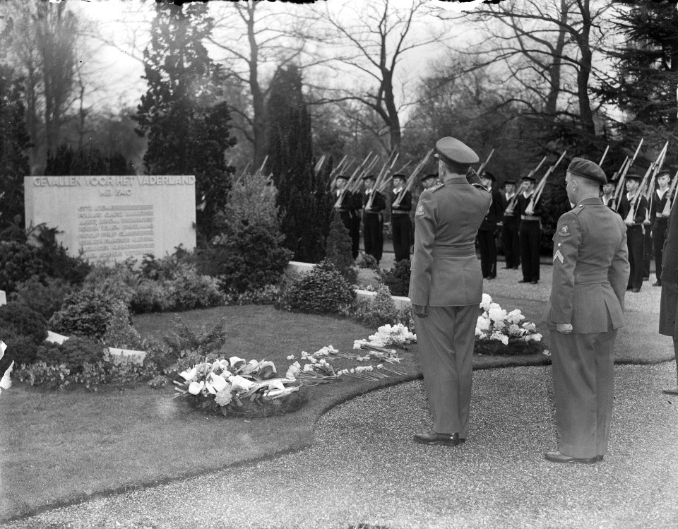 Herdenking Oosterbegraafplaats, Bestanddeelnr 903-9451