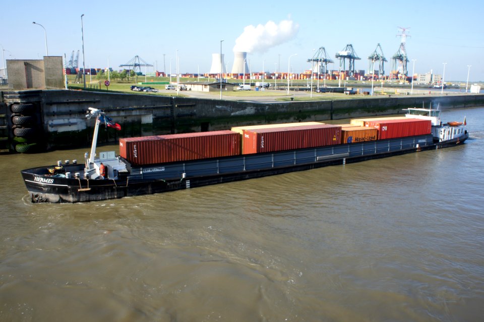 Hermes - ENI 06003318, Zandvliet sluis, Port of Antwerp, pic5