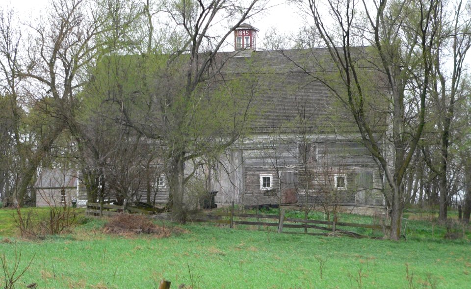 Herter farmstead barn 3