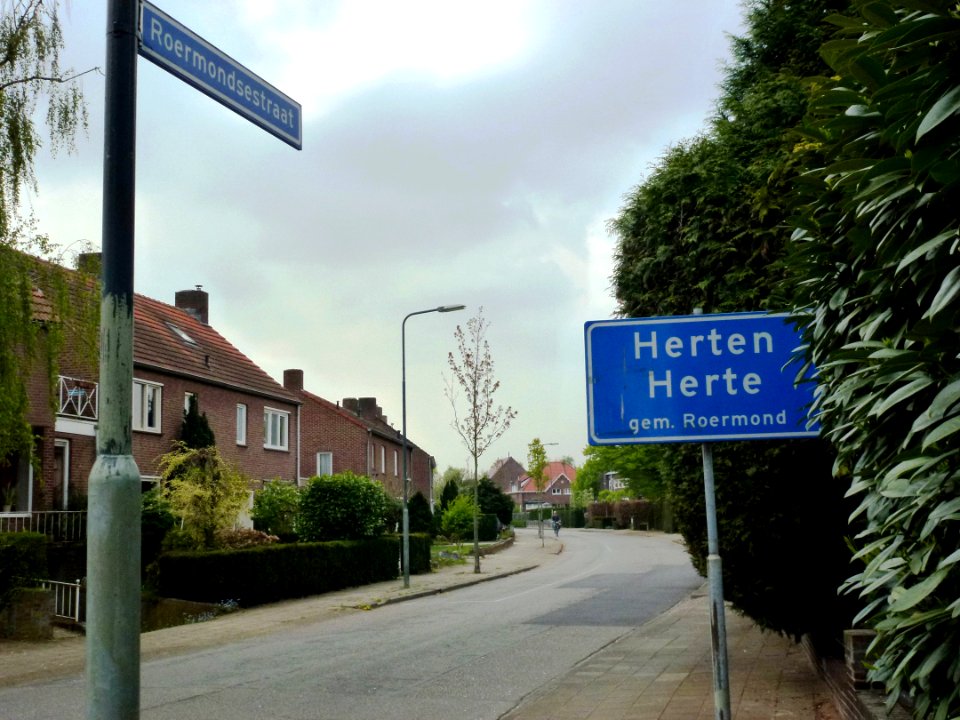 Herten, Roermond, naambordje