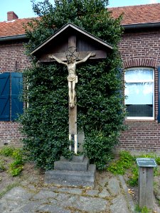 Herkenbosch (Roerdalen) wegkruis stationsweg