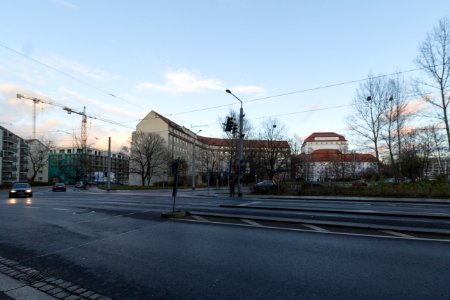 Hertha-Lindner-Straße - Blick Richtung Schauspielhaus