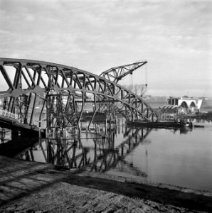 Herstel vernielingen Tweede Wereldoorlog. IJsselbrug Zwolle, Bestanddeelnr 901-3235