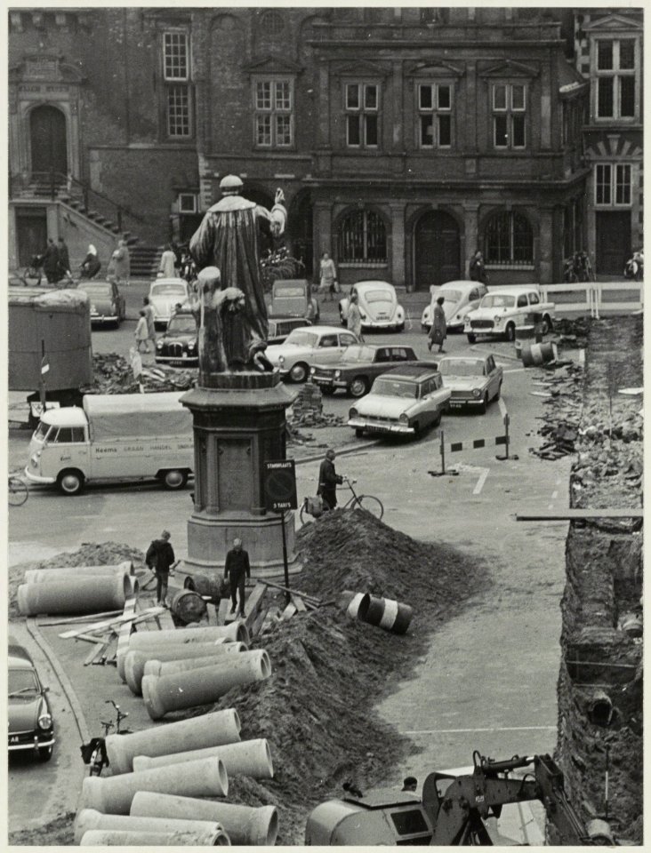 Herinrichring van de Grote Markt in 1966