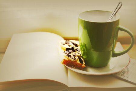 Read plan coffee cup photo