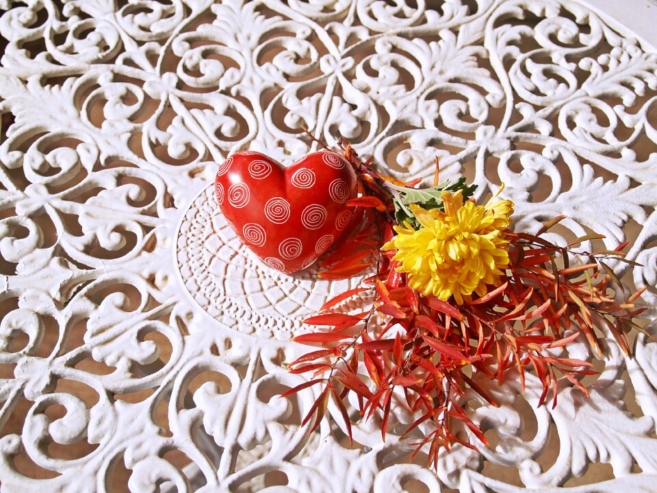 White flower bunch leaves