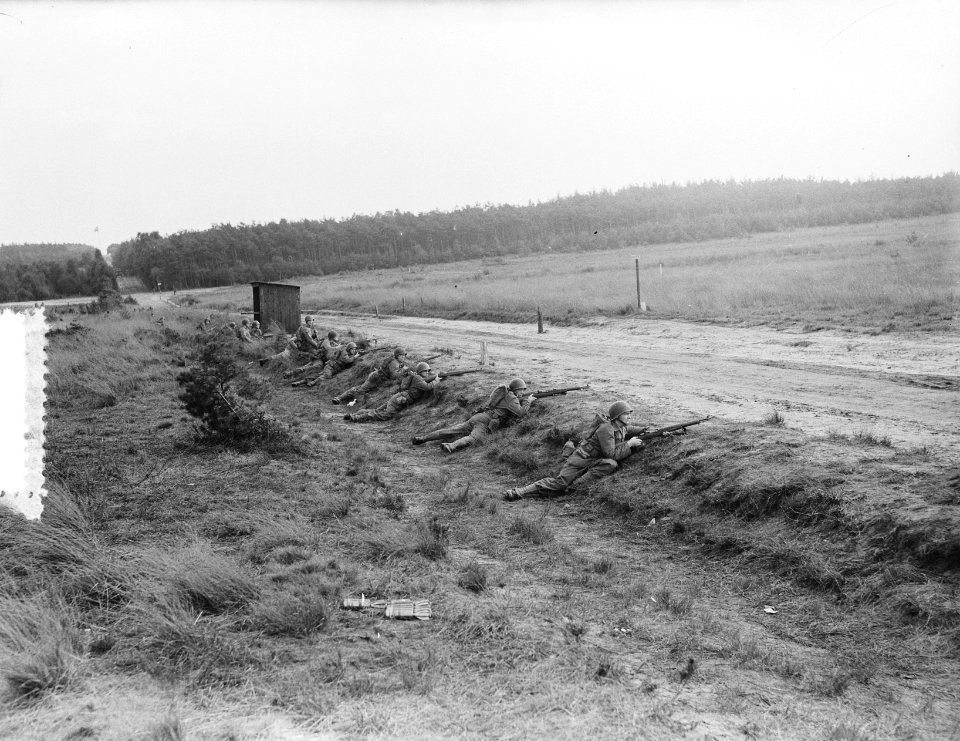 Herhalingsoefeningen Mariniers in Driebergen, Bestanddeelnr 906-0011