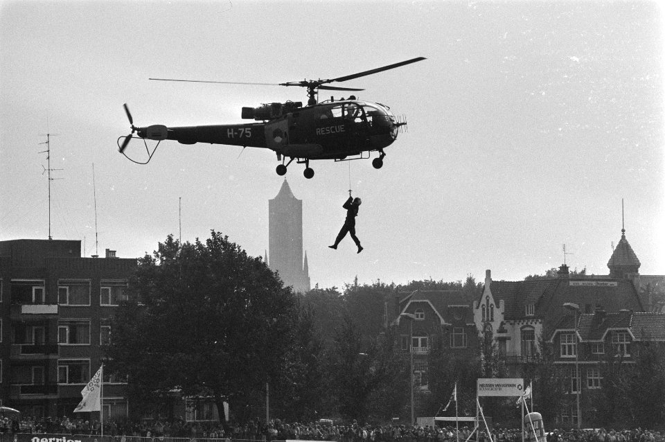 Herdenking 40e verjaardag Slag om Arnhem reddingsactie helicopter (Alouette 11, Bestanddeelnr 933-0720