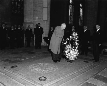 Herdenking -100ste geboortedag van Koningin Emma in De, Bestanddeelnr 909-7583