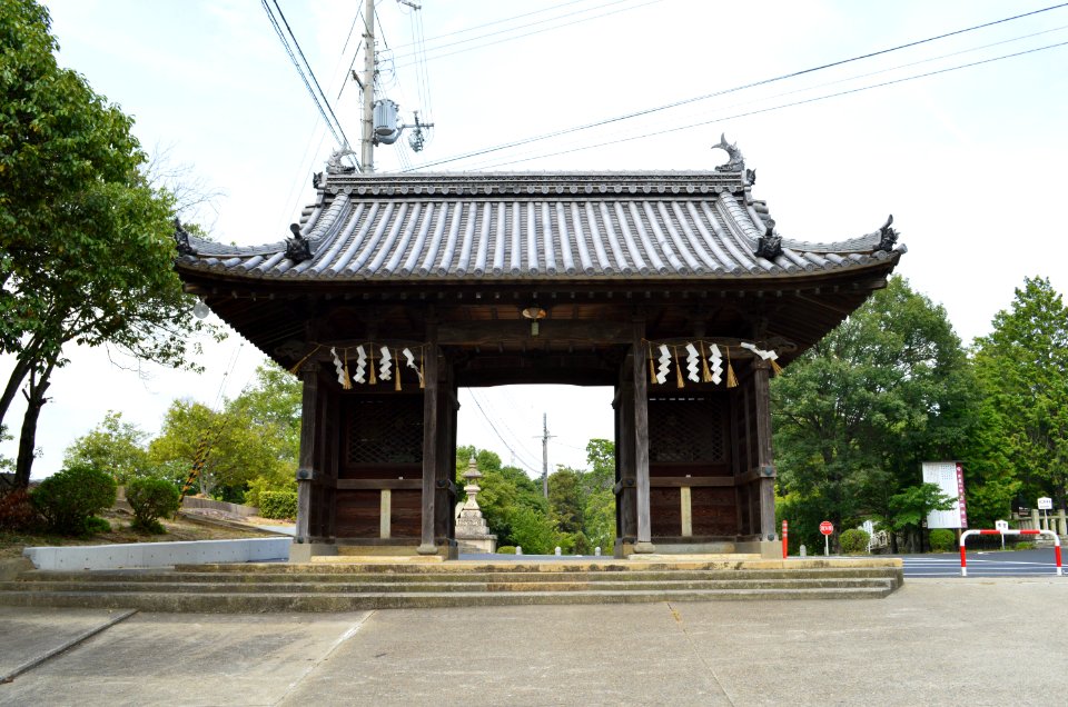 Hioka-jinja shinmon