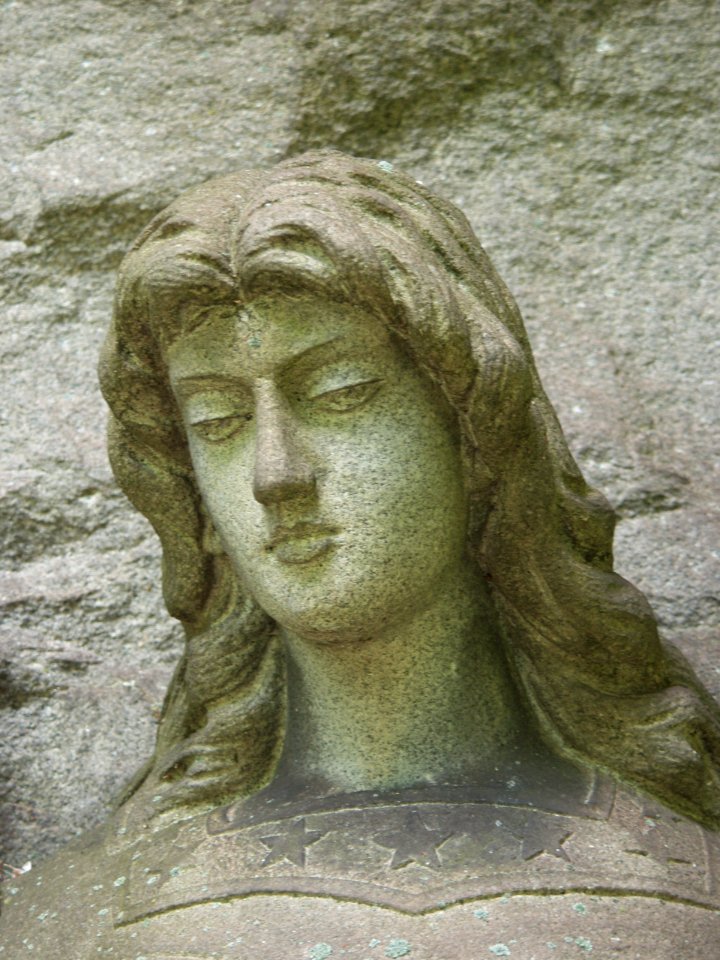 Hipple Angel, Homewood Cemetery, 2015-05-19, 03