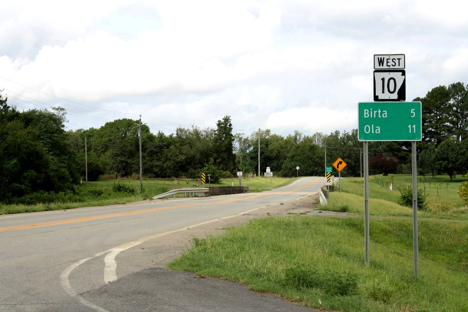 Highway 10 in Casa, Arkansas