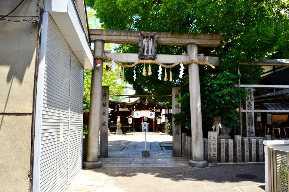Himekoso-jinja, torii