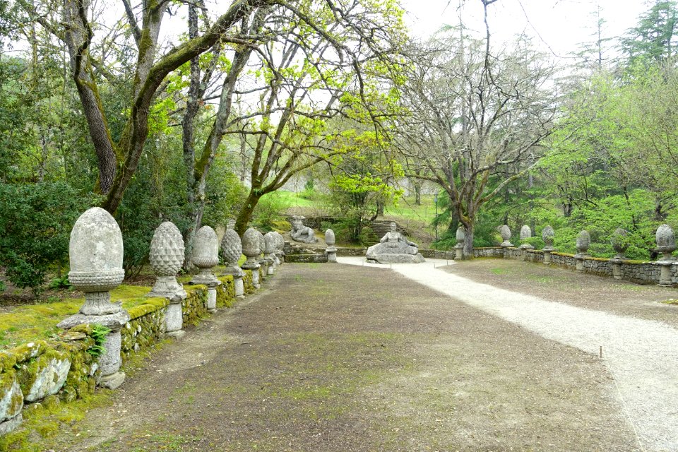 Hippodrome garden - Parco dei Mostri - Bomarzo, Italy - DSC02627