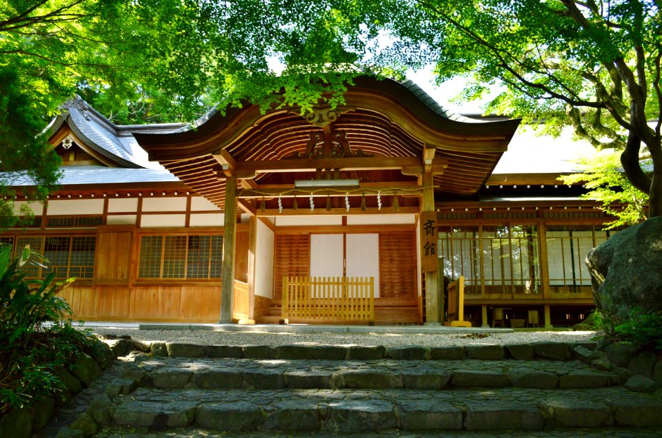Hiraoka-jinja, saikan
