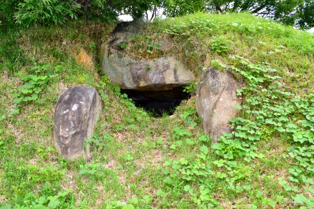 Hirano Kurumazuka Kofun, sekishitsu