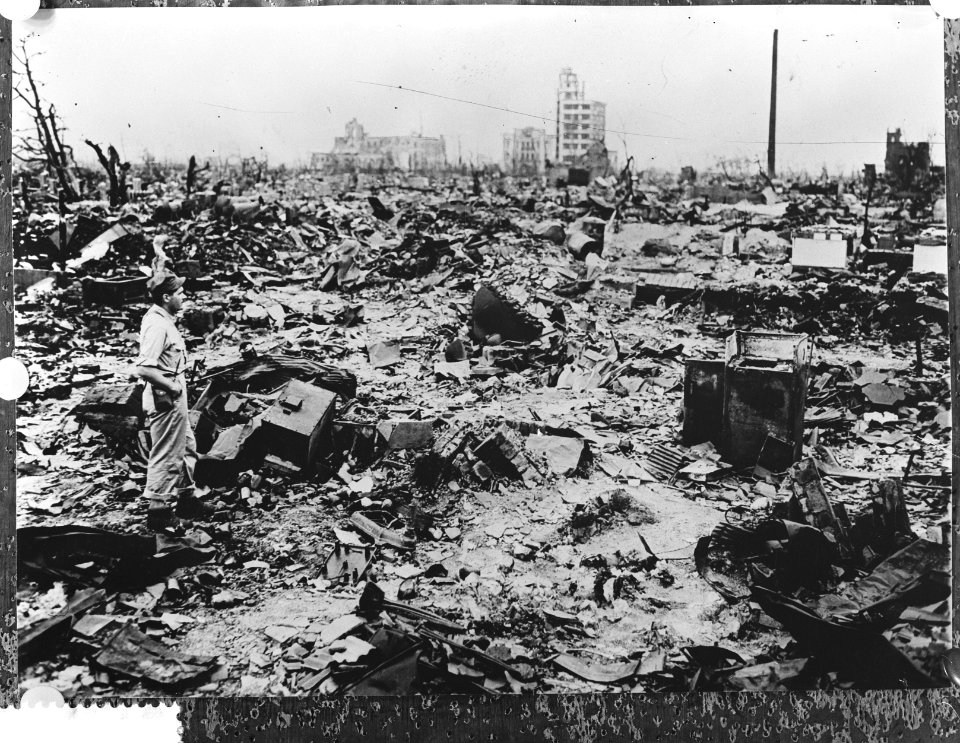 Hirosjima 15 jaar geleden na het atoombombombardement, Bestanddeelnr 911-4721