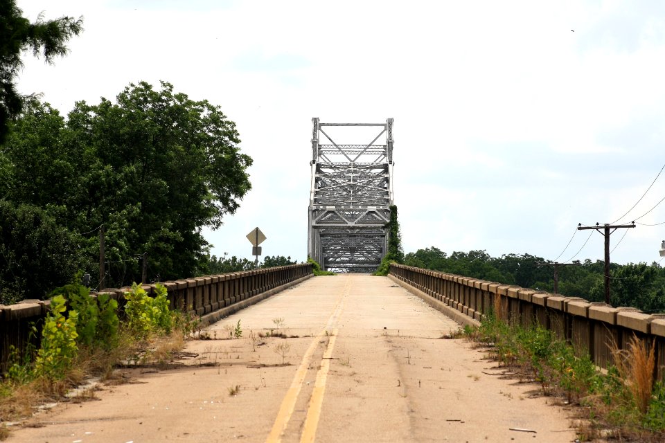 Highway 79 bridge near Clarendon, AR 007