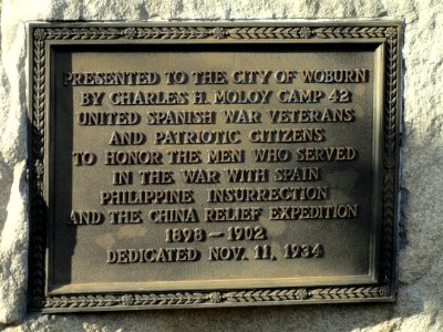 Hiker plaque - Woburn, MA - DSC02749
