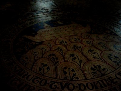 Hildesheim Basilika St. Godehard Innen Fußbodenmosaik